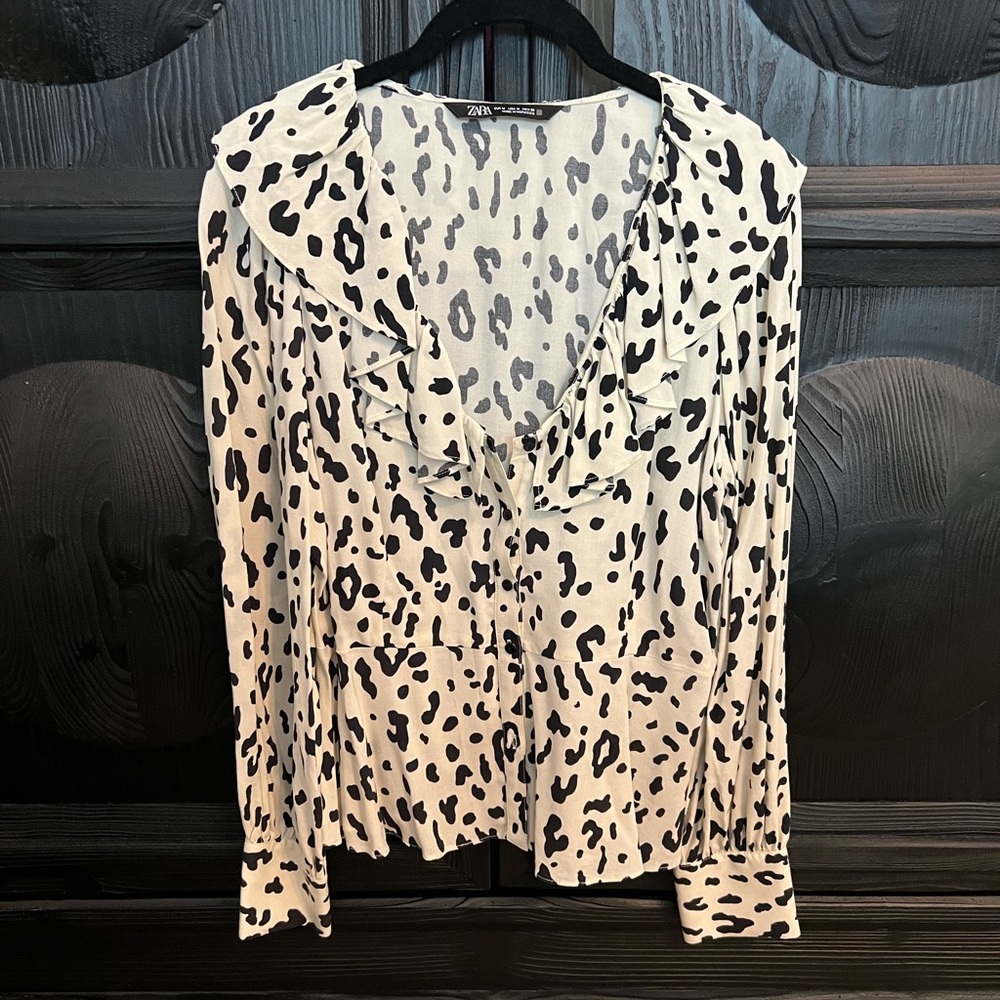 Zara Cream and Black Leopard Ruffle V-Neck Blouse